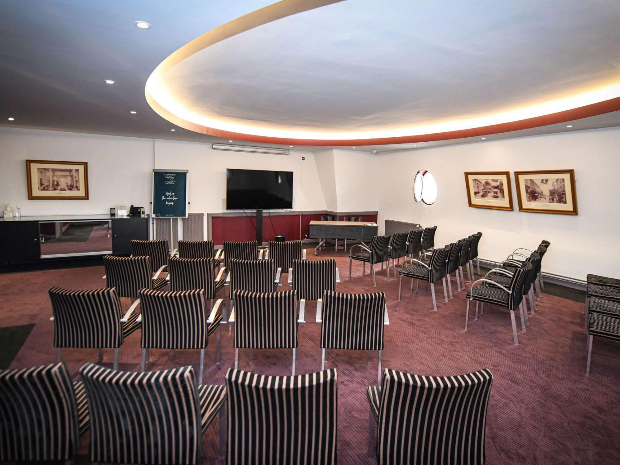 Le Grand Hotel De Cabourg - Mgallery Collection Bagian luar foto