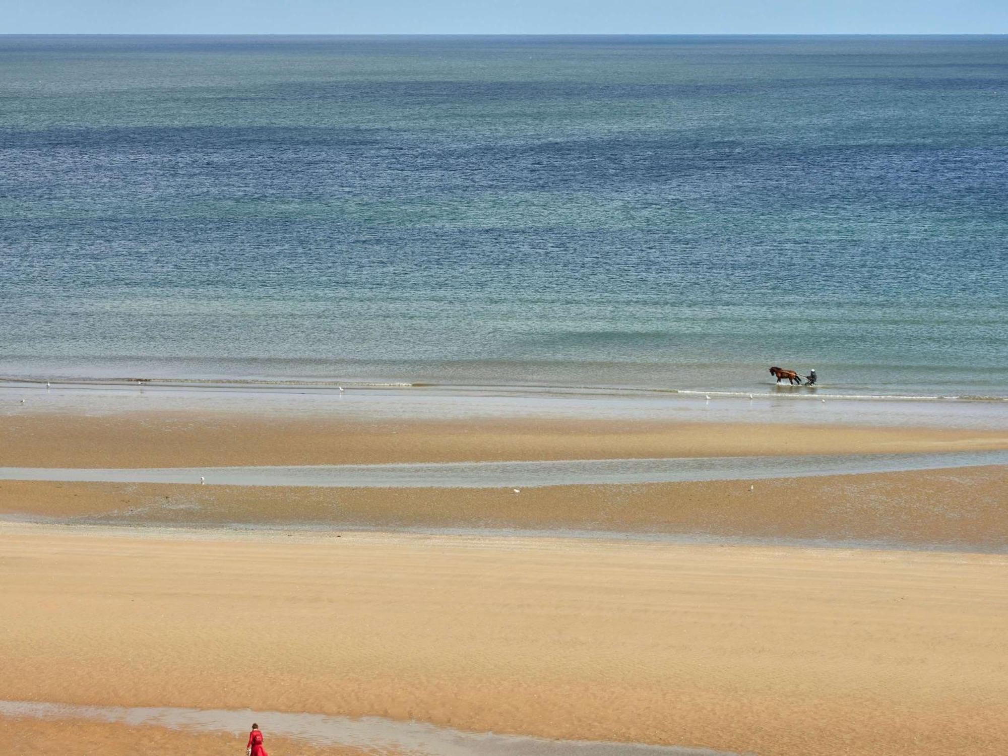 Le Grand Hotel De Cabourg - Mgallery Collection Bagian luar foto