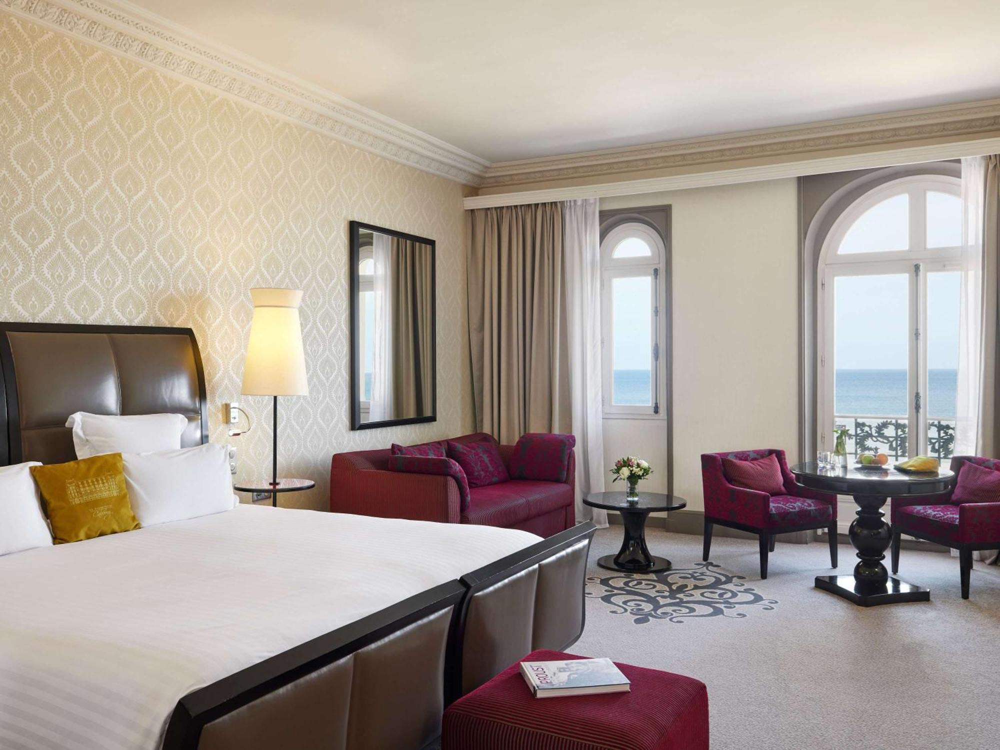 Le Grand Hotel De Cabourg - Mgallery Collection Bagian luar foto