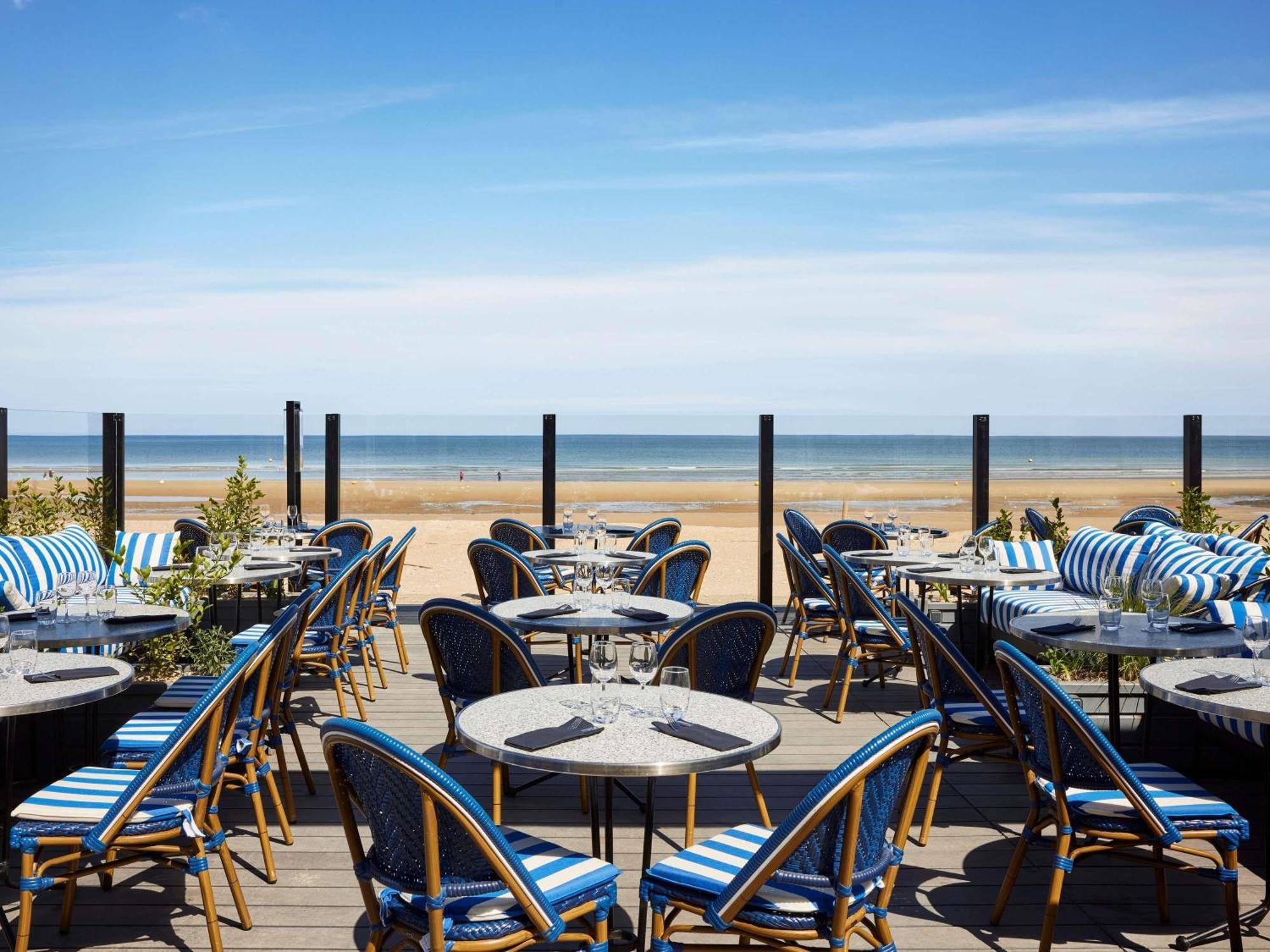 Le Grand Hotel De Cabourg - Mgallery Collection Bagian luar foto